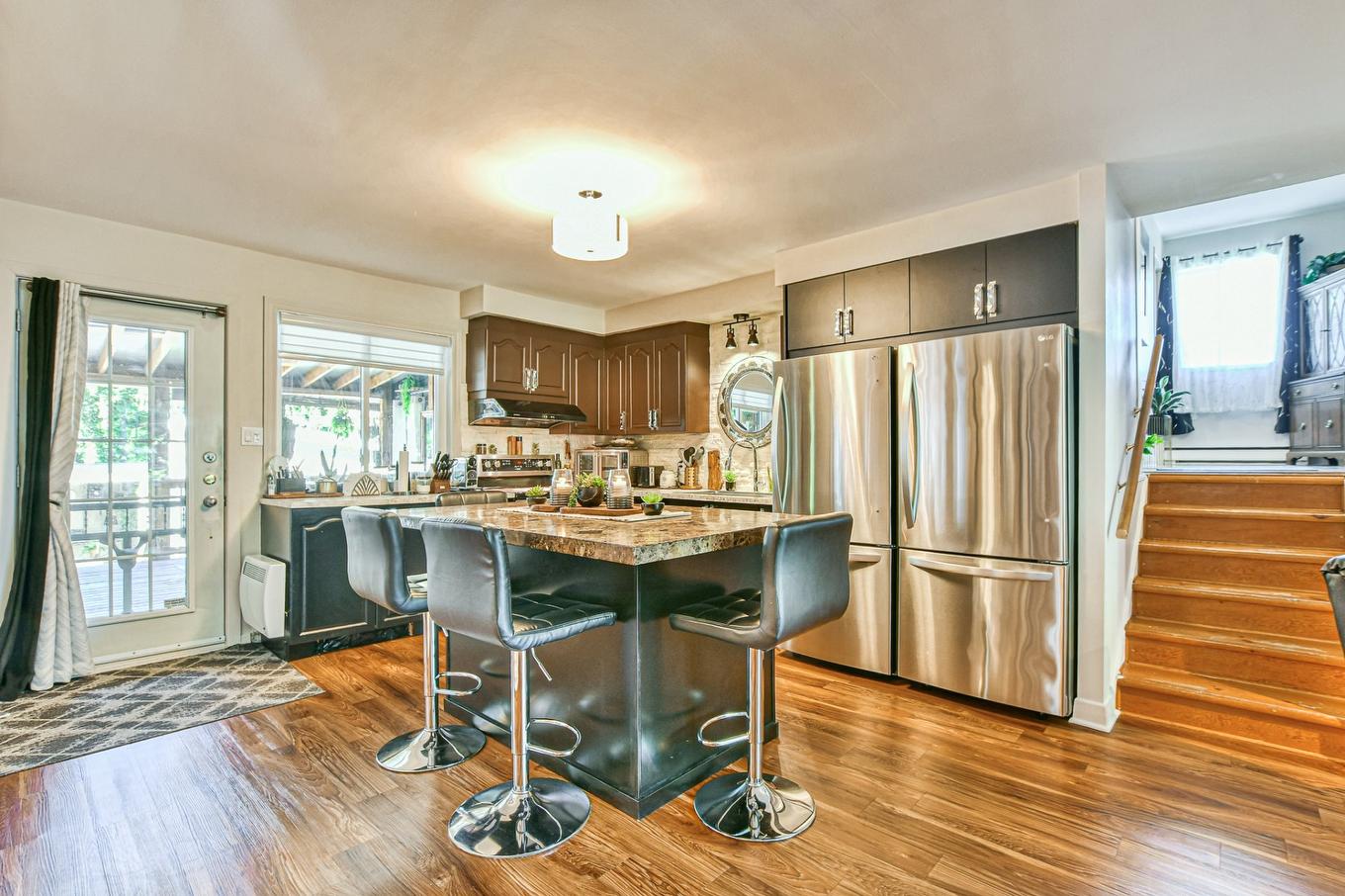 Kitchen - 552 - 556 Rue Chapleau, Saint-Jérôme, QC - Indoor Photo Showing Kitchen With Upgraded Kitchen