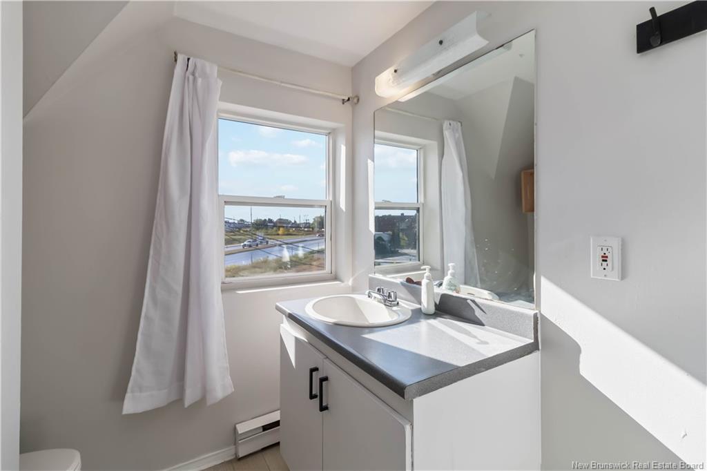 19 Eden St, Moncton, NB