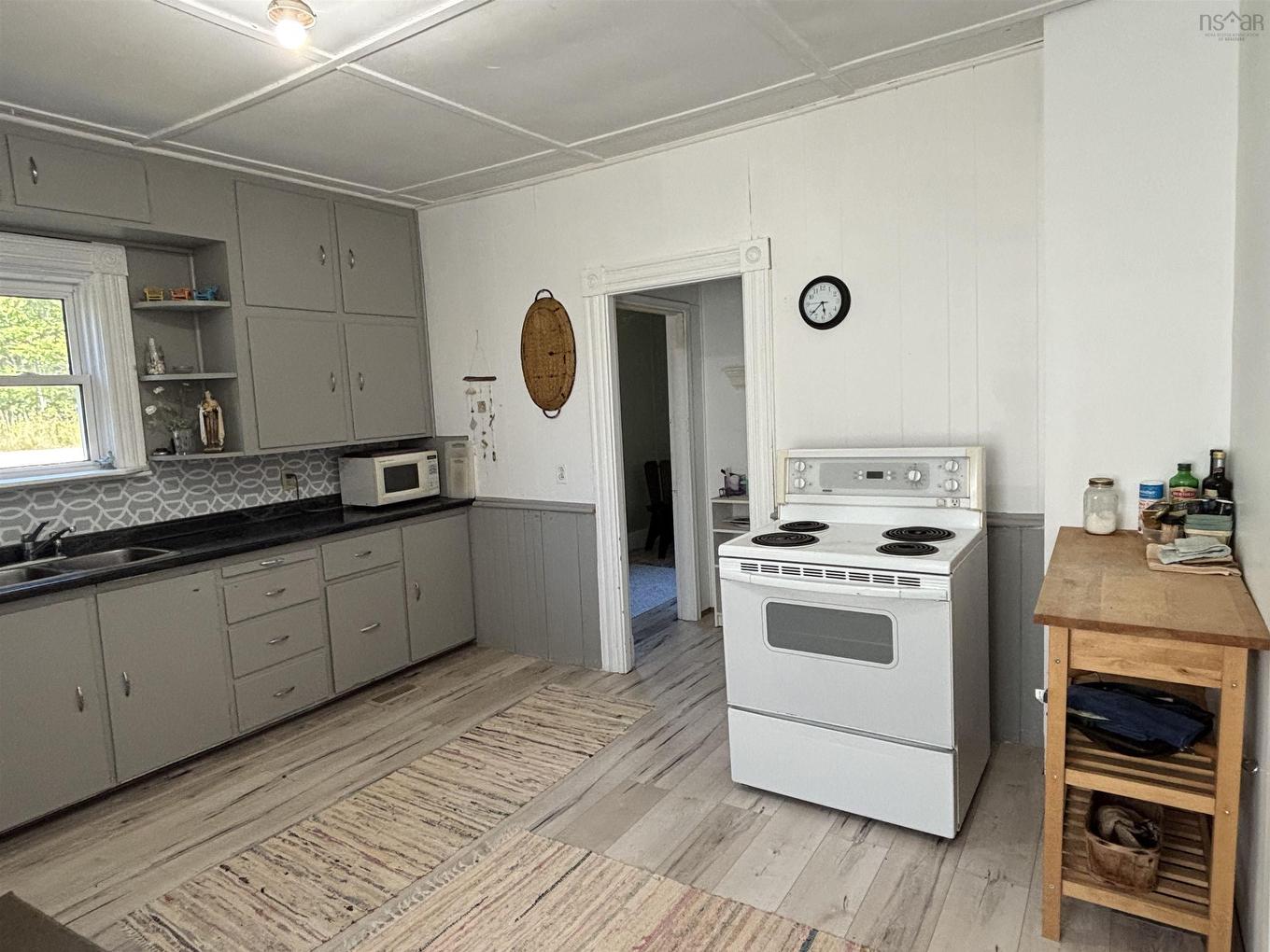 18 Central Port Mouton Road, Port Mouton, NS