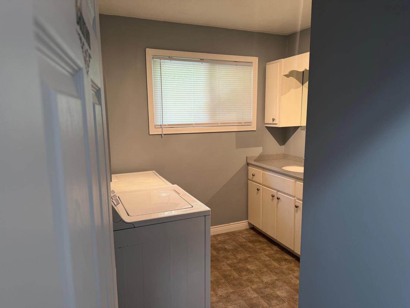 24 Highland Street, Sydney, NS