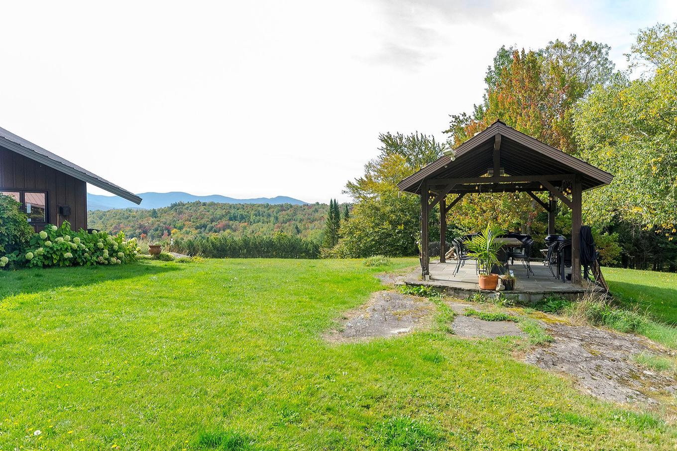 View - 2256 Ch. Scenic, Sutton, QC - Outdoor