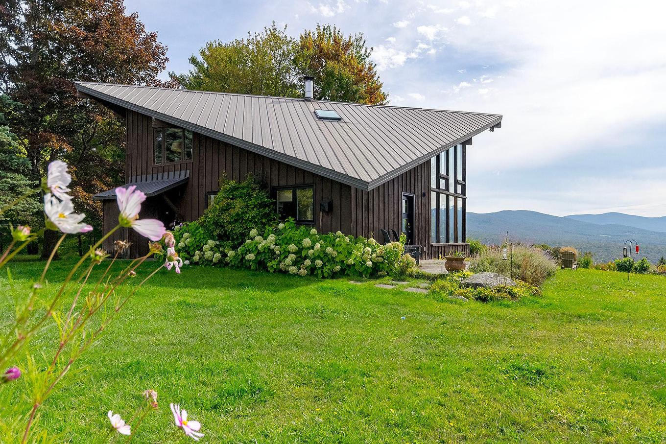 View - 2256 Ch. Scenic, Sutton, QC - Outdoor