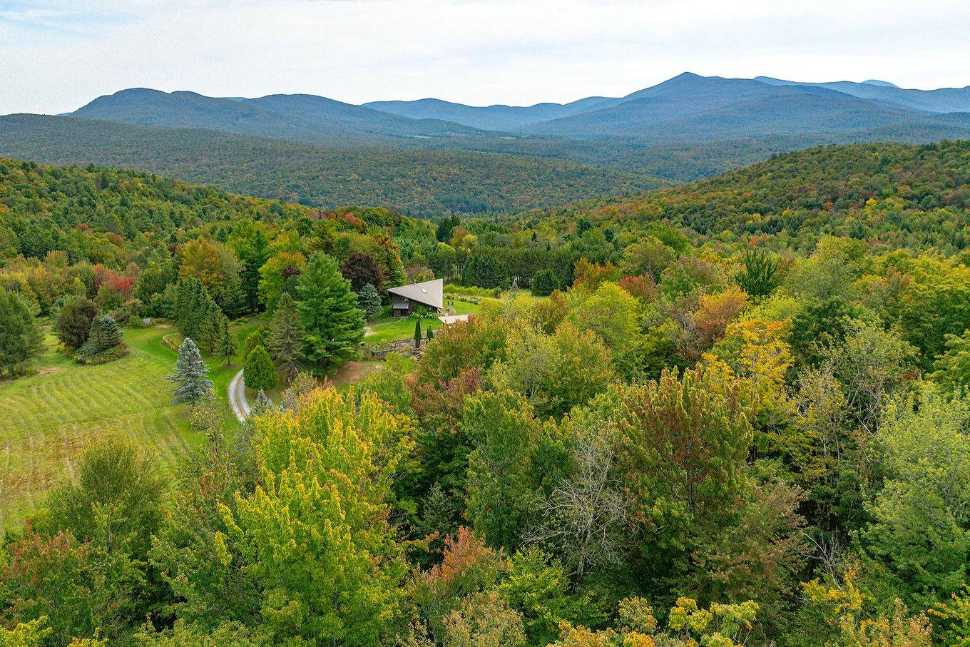 Aerial photo - 2256 Ch. Scenic, Sutton, QC - Outdoor With View