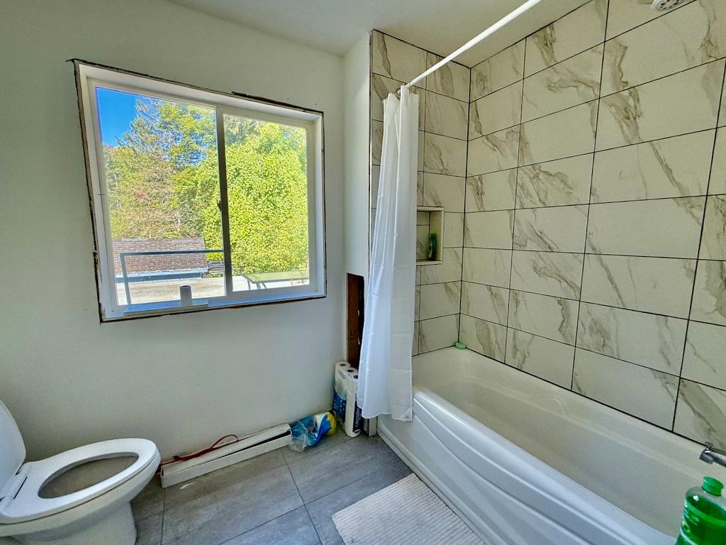 Bathroom - 541 Rue Morin, Sainte-Adèle, QC - Indoor Photo Showing Bathroom