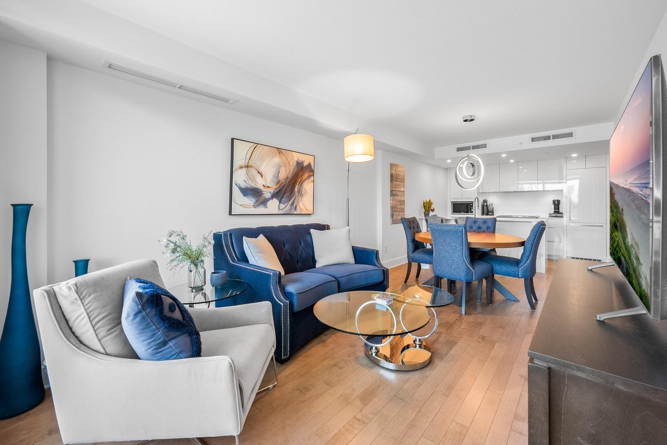 Living room - 515-1450 Rue Island, Montréal (Le Sud-Ouest), QC - Indoor Photo Showing Living Room