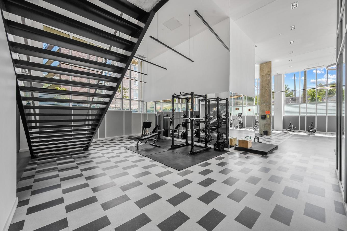 Exercise room - 515-1450 Rue Island, Montréal (Le Sud-Ouest), QC - Indoor Photo Showing Other Room