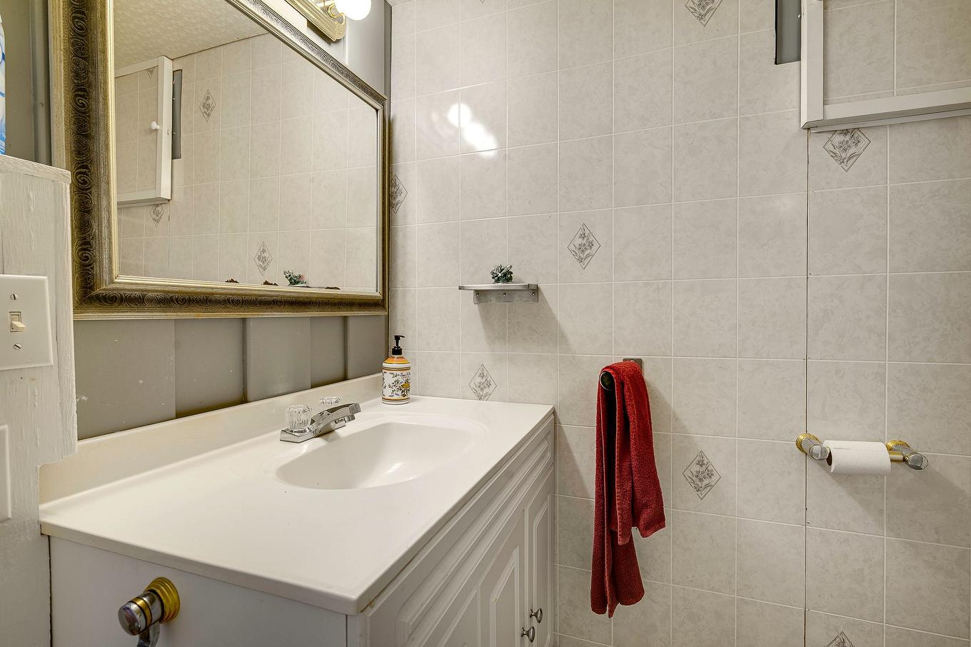 Bathroom - 198 Ch. De La Source, Lantier, QC - Indoor Photo Showing Bathroom