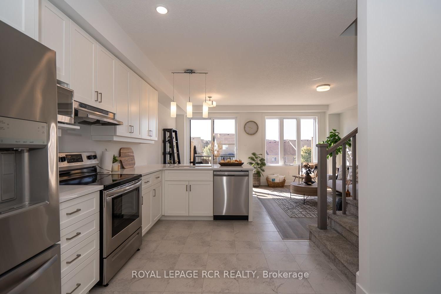 19-690 Broadway Avenue, Orangeville, ON - Indoor Photo Showing Kitchen With Upgraded Kitchen