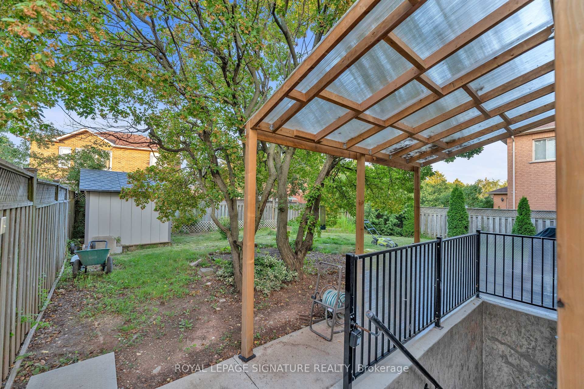 Bsmt-2255 Grand Ravine Drive, Oakville, ON - Outdoor With Exterior