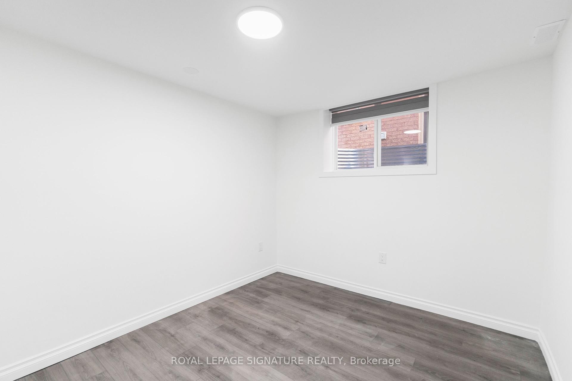 Bsmt-2255 Grand Ravine Drive, Oakville, ON - Indoor Photo Showing Other Room