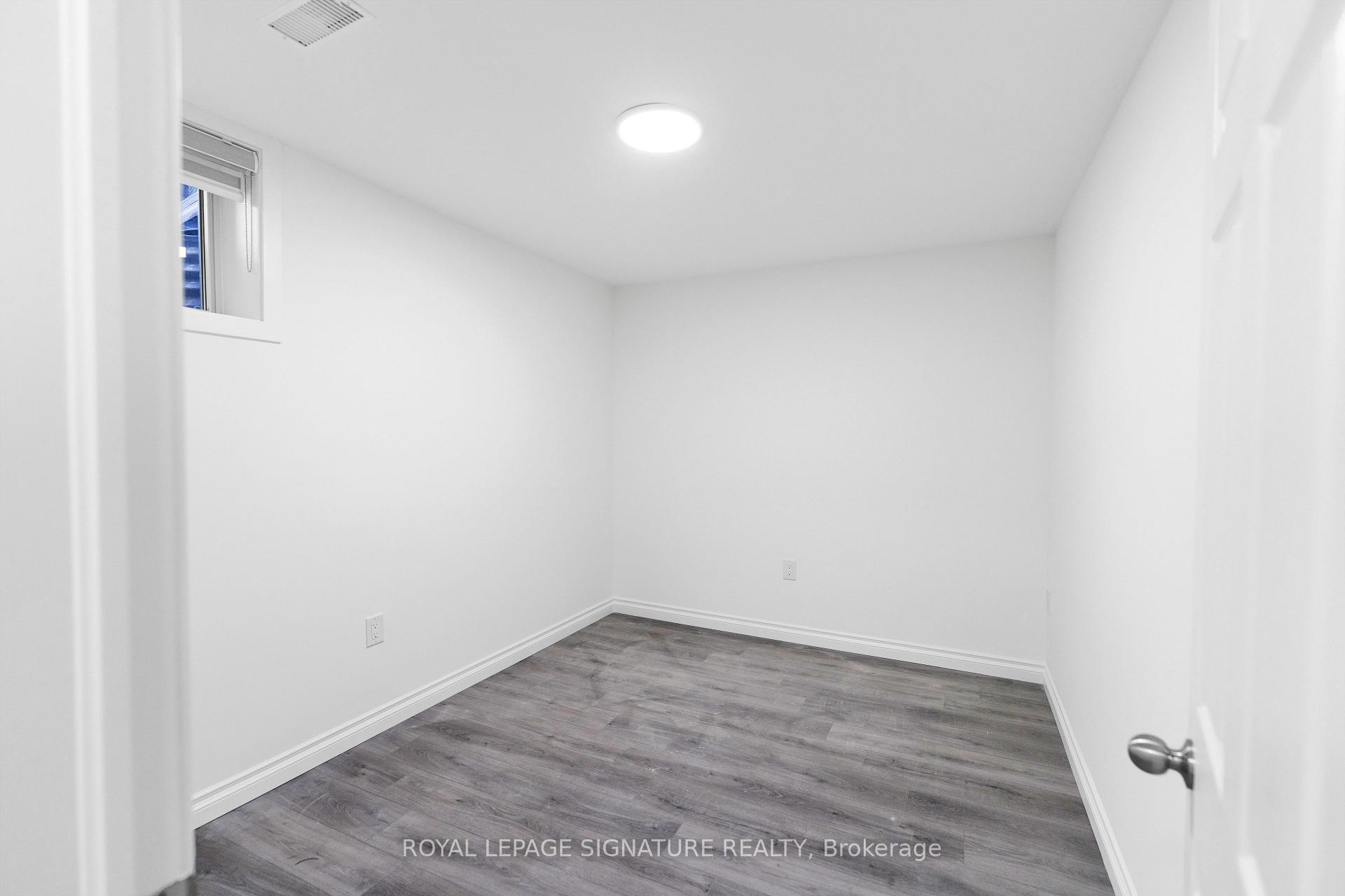 Bsmt-2255 Grand Ravine Drive, Oakville, ON - Indoor Photo Showing Other Room