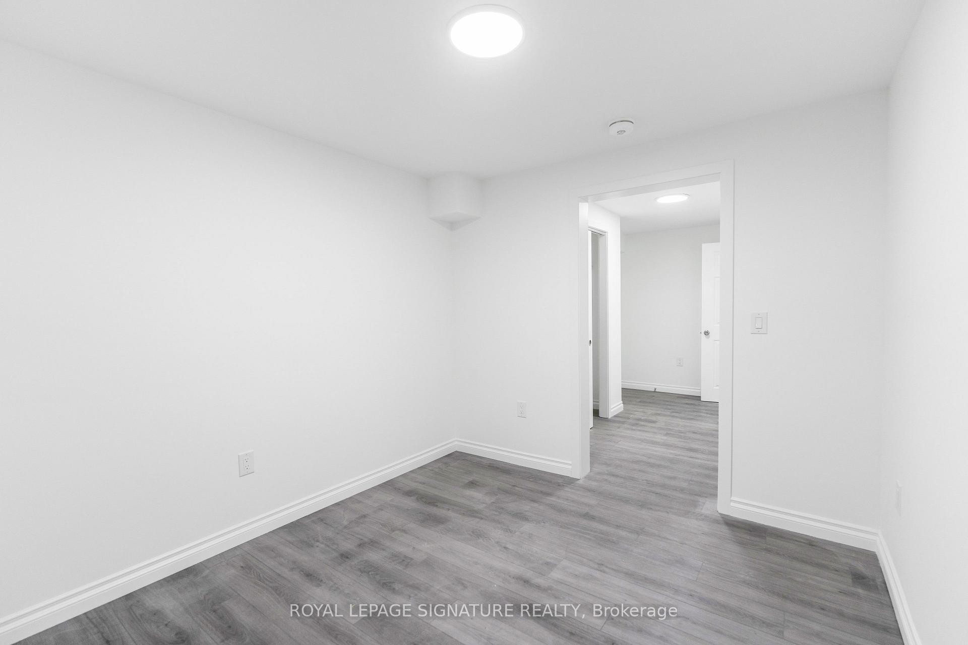 Bsmt-2255 Grand Ravine Drive, Oakville, ON - Indoor Photo Showing Other Room