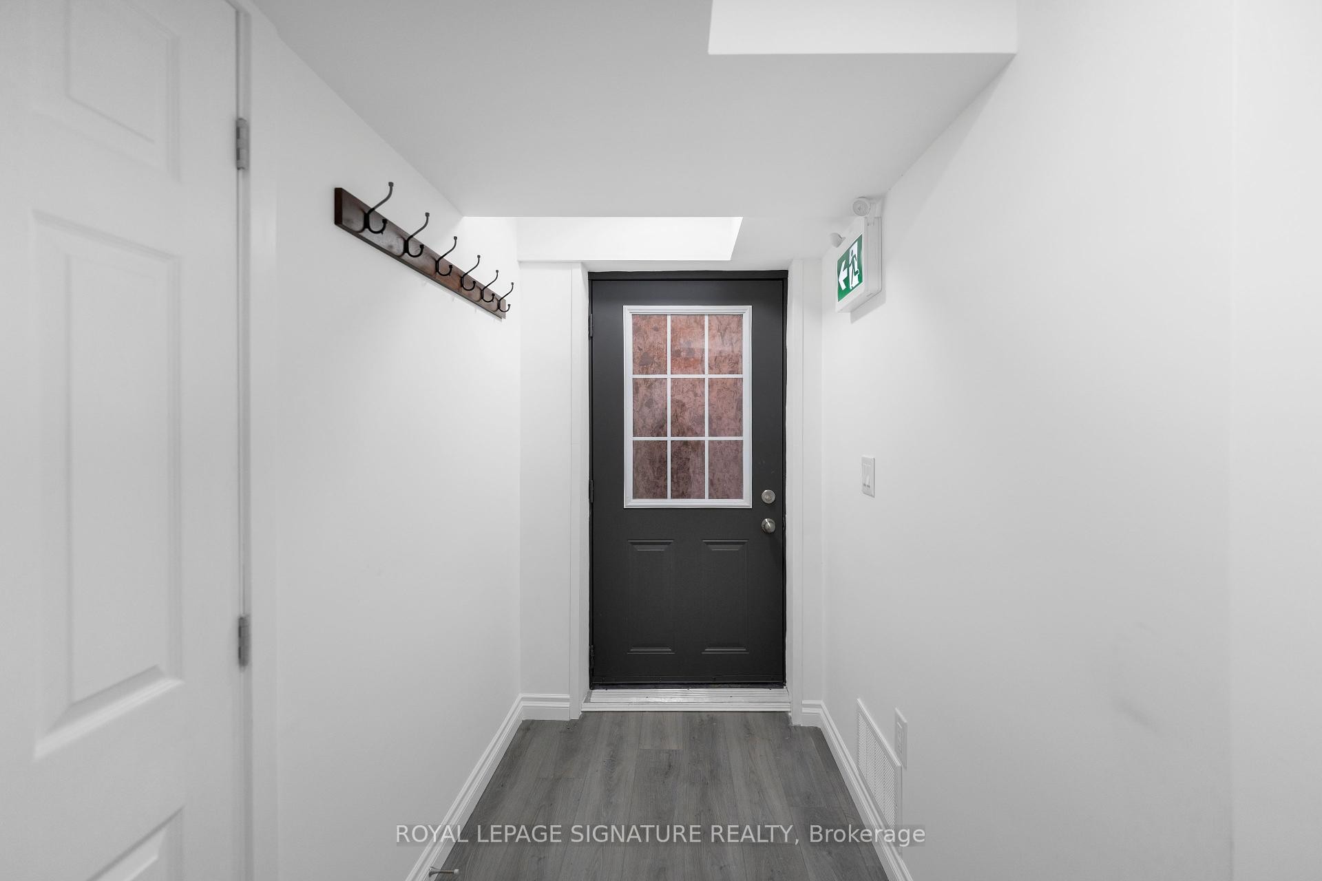 Bsmt-2255 Grand Ravine Drive, Oakville, ON - Indoor Photo Showing Other Room