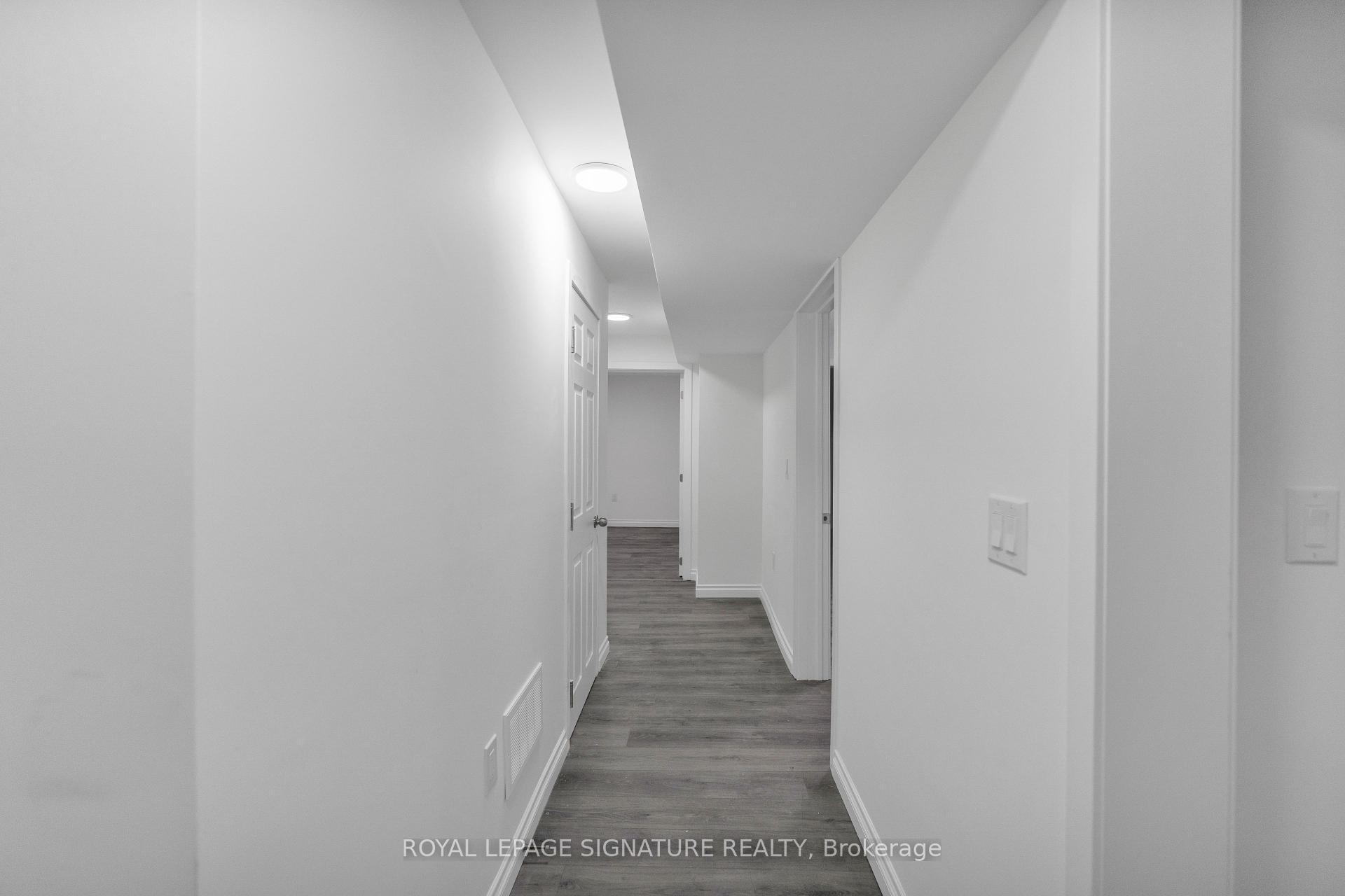 Bsmt-2255 Grand Ravine Drive, Oakville, ON - Indoor Photo Showing Other Room