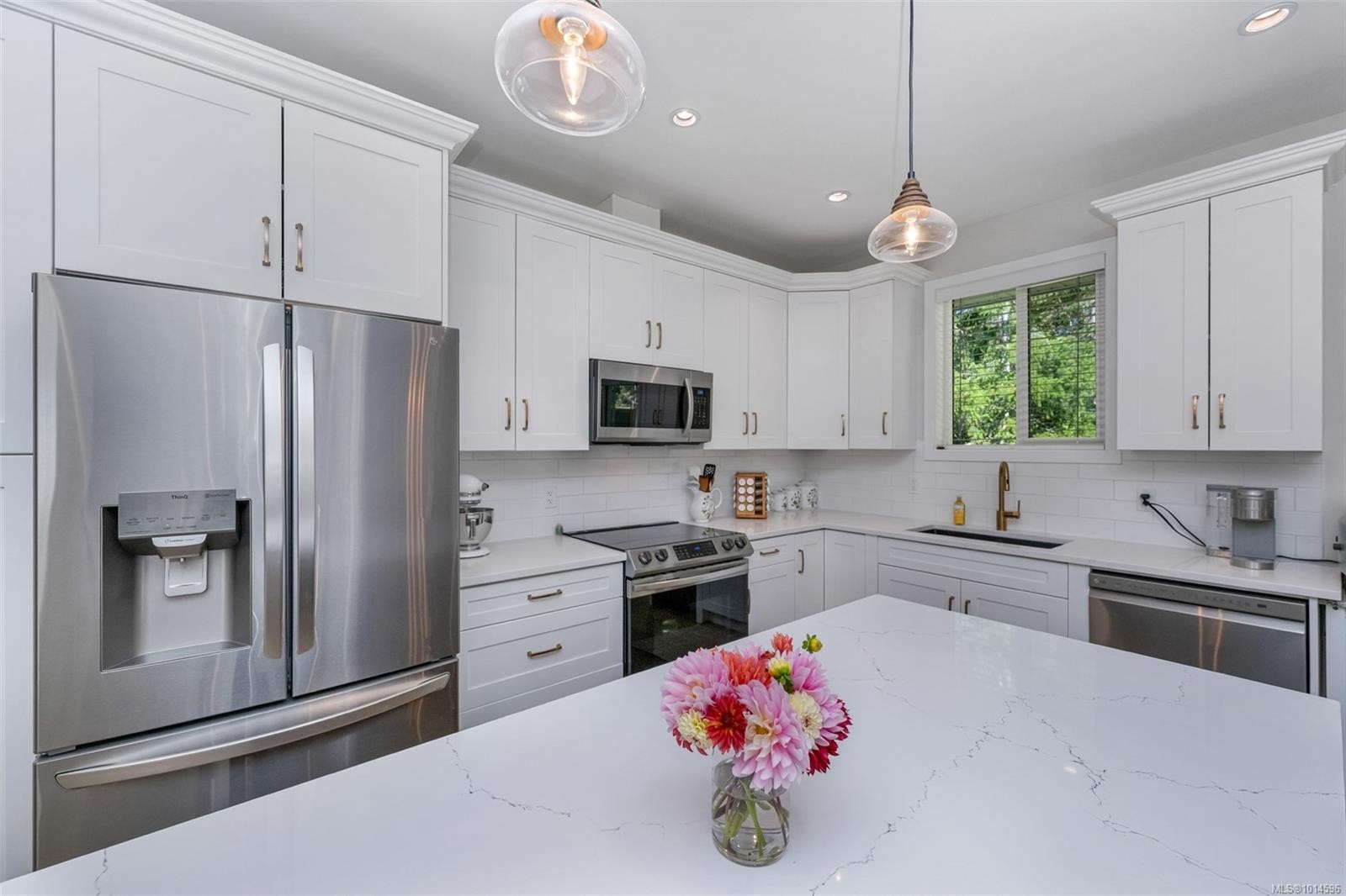 129 Edgewood Dr, Lake Cowichan, BC