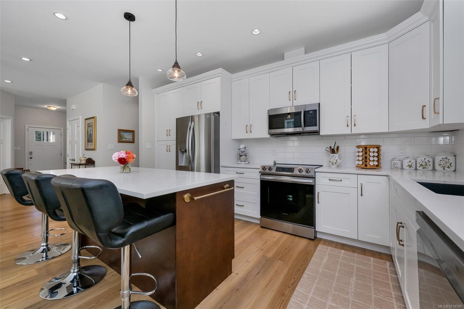 129 Edgewood Dr, Lake Cowichan, BC