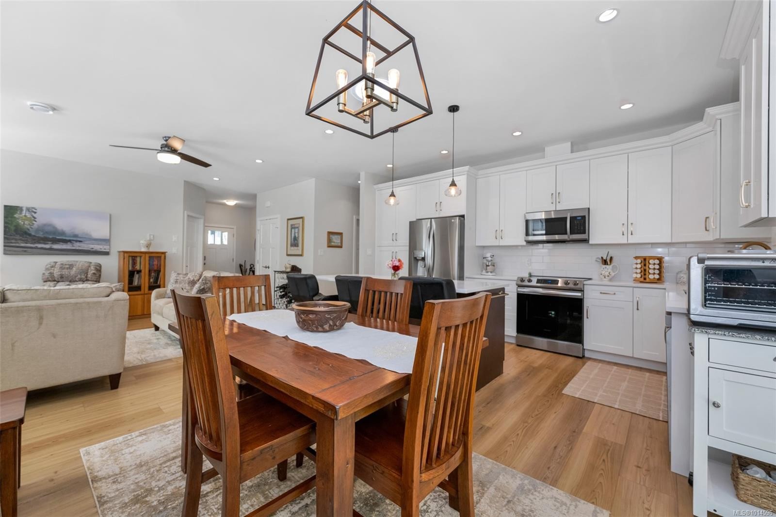 129 Edgewood Dr, Lake Cowichan, BC