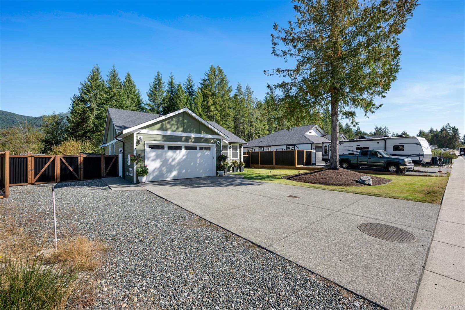 129 Edgewood Dr, Lake Cowichan, BC