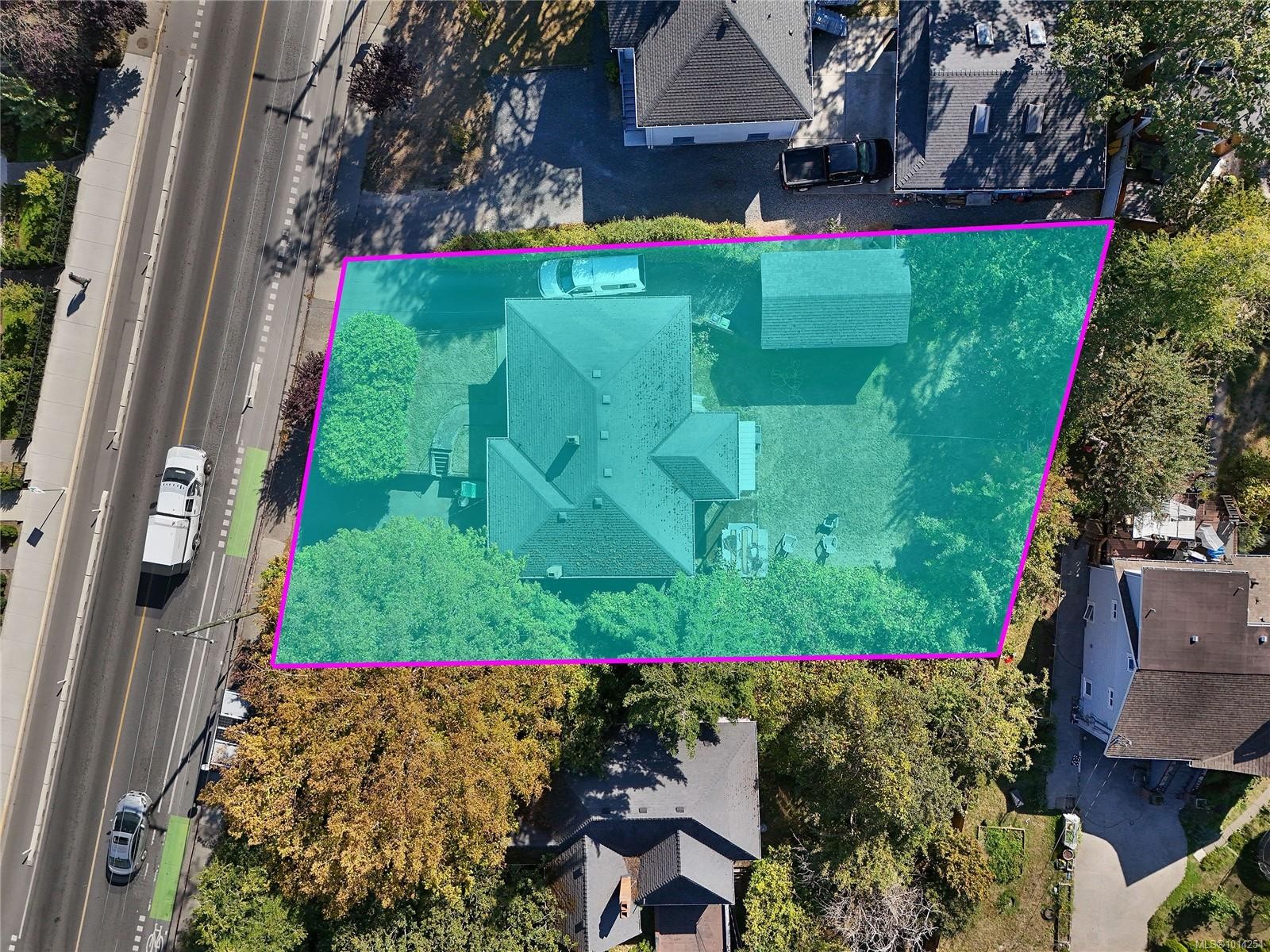 826 Lampson St, Esquimalt, BC