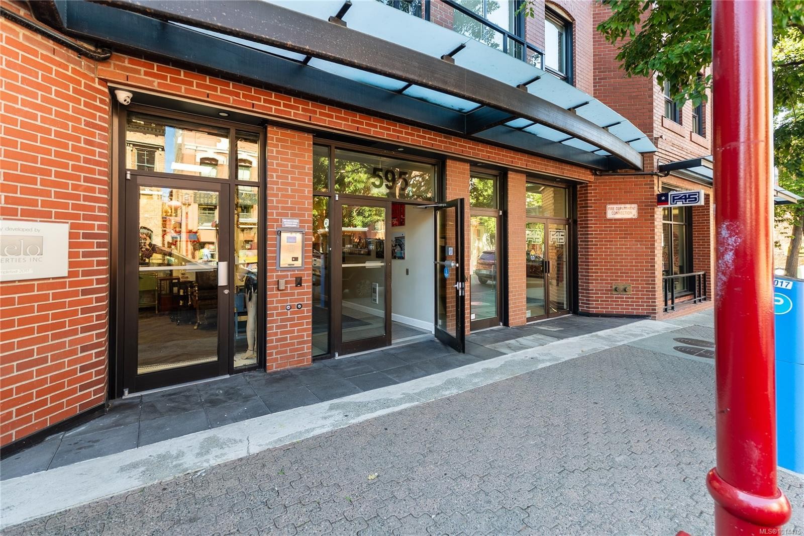 411-595 Pandora Ave, Victoria, BC - Outdoor With Exterior