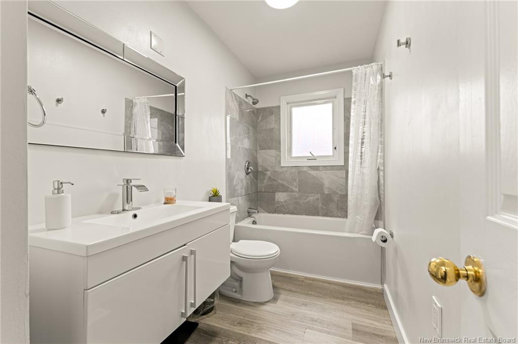 5 Wildwood, Moncton, NB