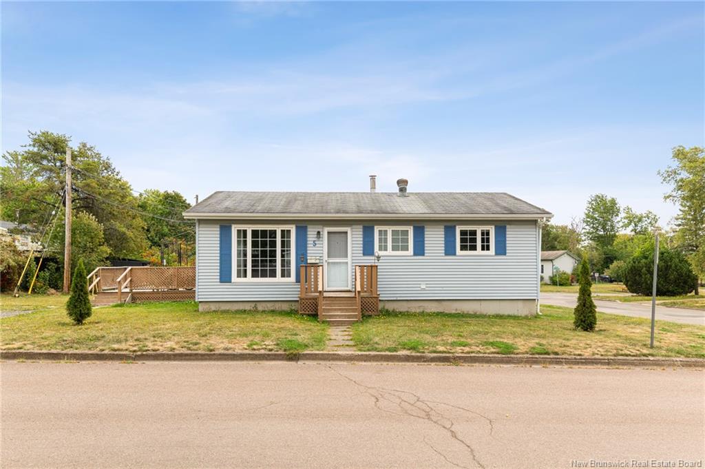 5 Wildwood, Moncton, NB