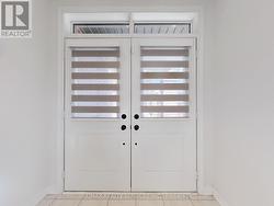 Double Door Entry/Foyer -