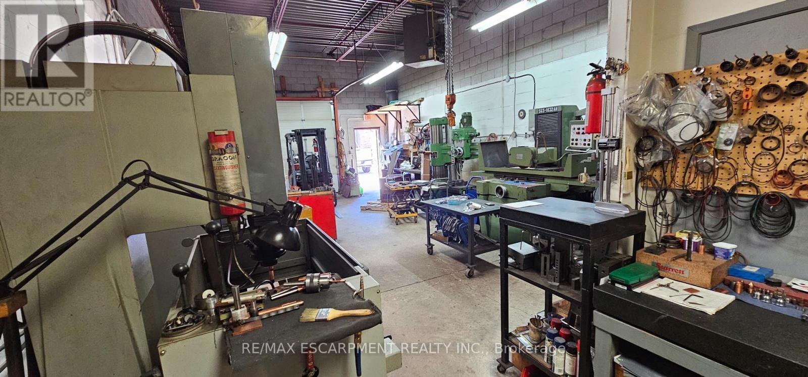 3 - 1075 Westport Crescent, Mississauga, ON