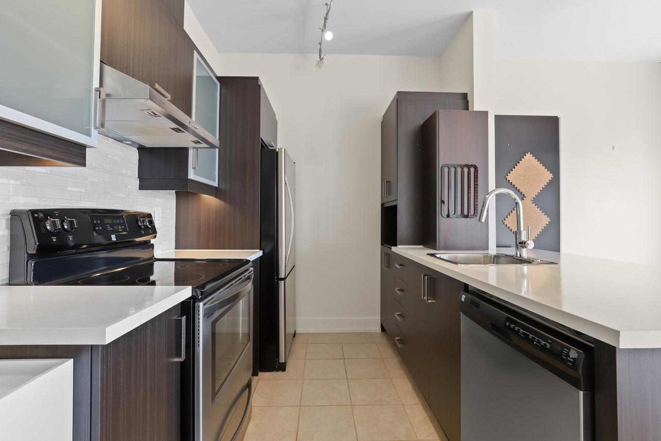 Kitchen - 414-200 Av. Du Golf, La Prairie, QC - Indoor Photo Showing Kitchen