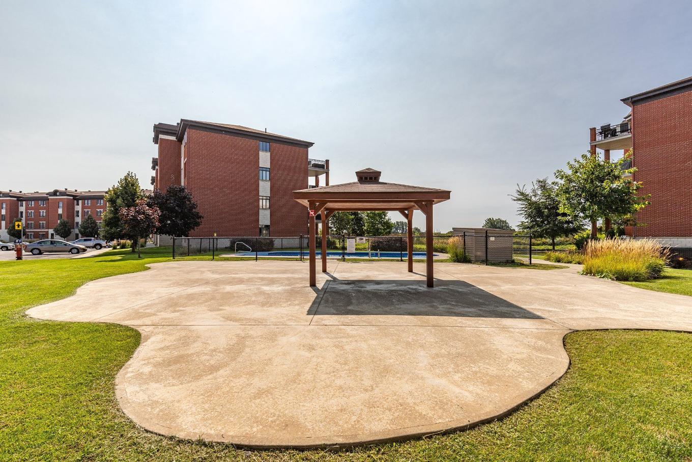 Exterior - 414-200 Av. Du Golf, La Prairie, QC - Outdoor