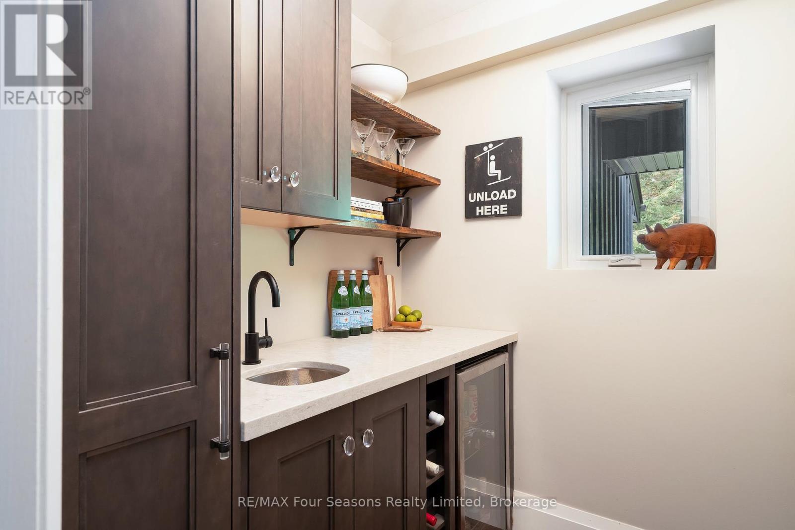 Pantry off Kitchen - 159 Indian Circle, Blue Mountains, ON - Indoor