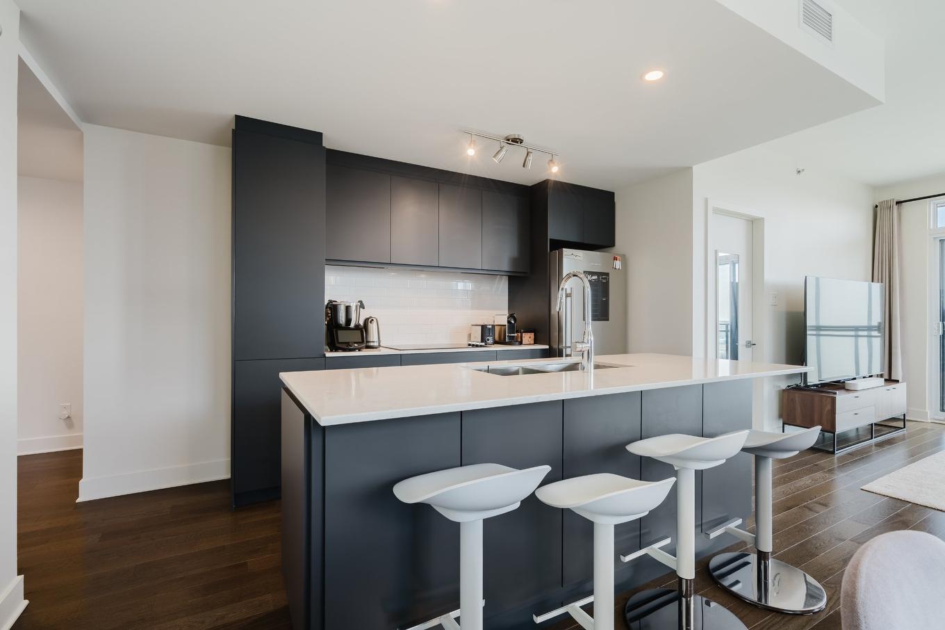 Kitchen - 1602-5505 Boul. Du Quartier, Brossard, QC - Indoor