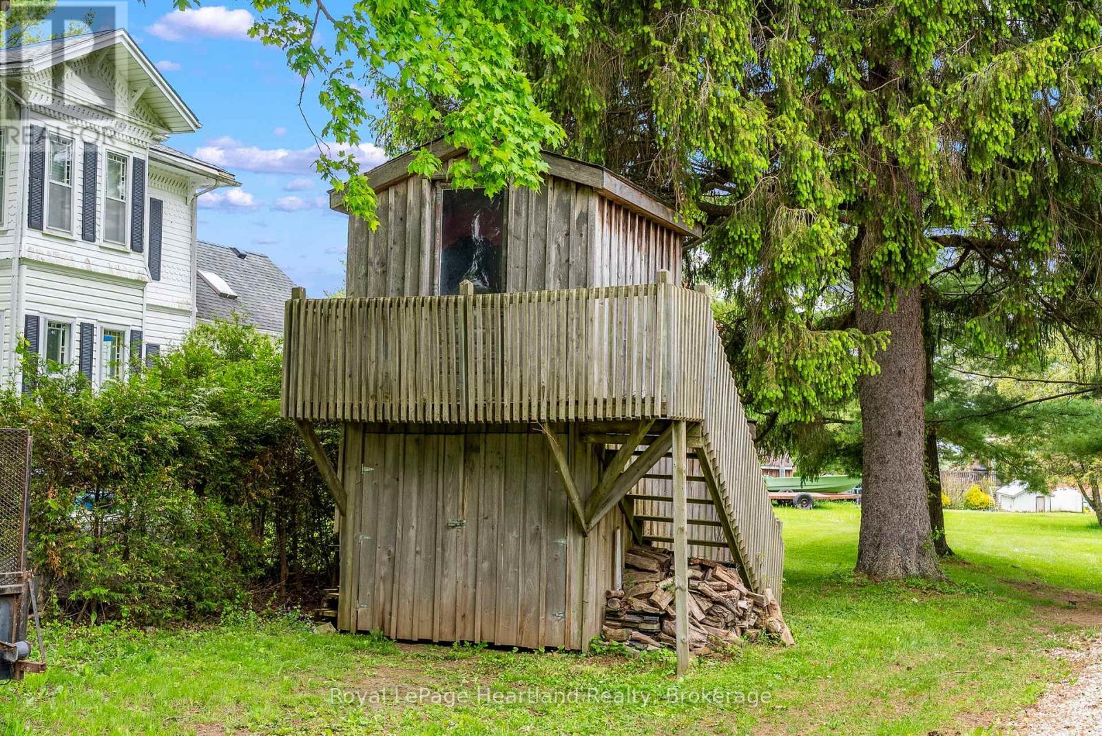 1047 Gibson Street, Howick, ON - Outdoor