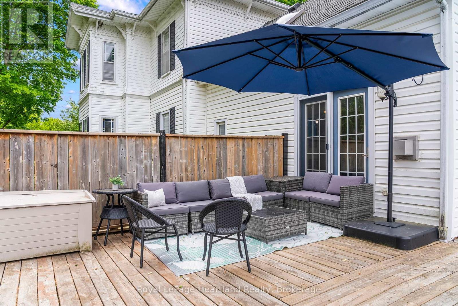 1047 Gibson Street, Howick, ON - Outdoor With Deck Patio Veranda With Exterior