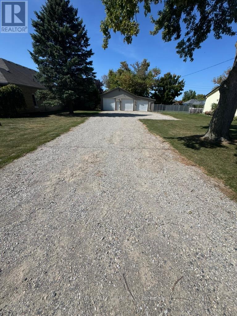 27747 Clyde Street, Adelaide Metcalfe (Kerwood), ON