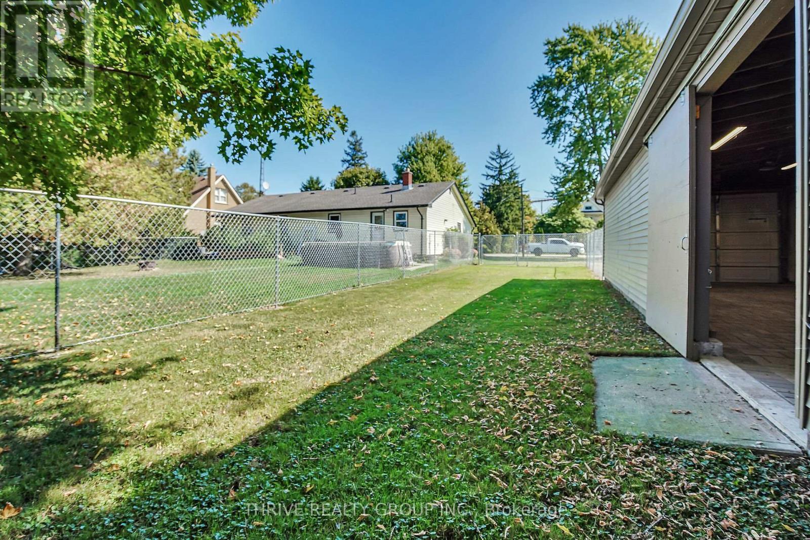 27747 Clyde Street, Adelaide Metcalfe (Kerwood), ON