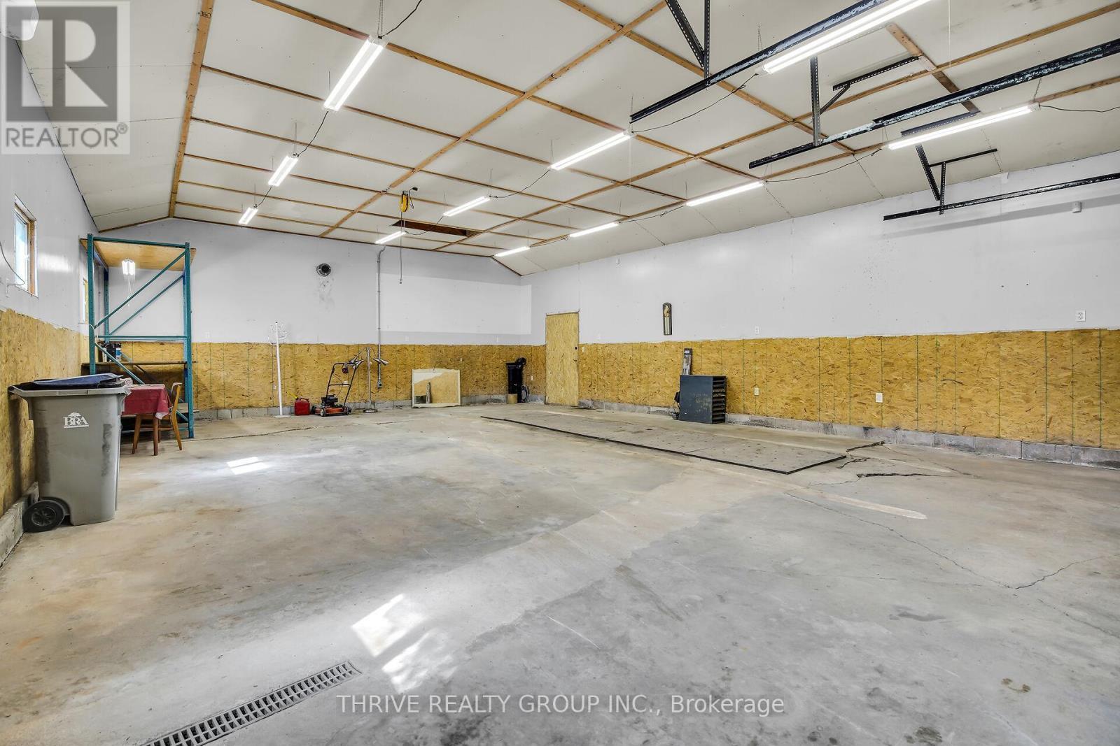 27747 Clyde Street, Adelaide Metcalfe (Kerwood), ON