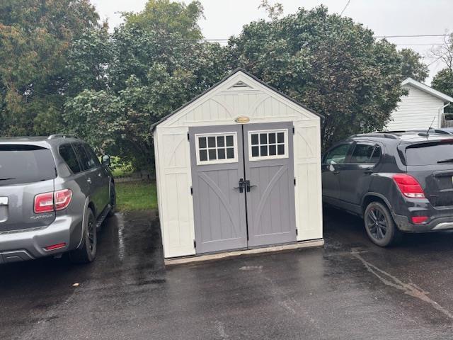 1325 James Street S, Thunder Bay, ON - Outdoor