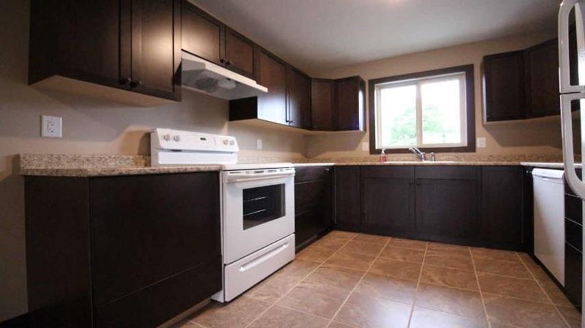 1325 James Street S, Thunder Bay, ON - Indoor Photo Showing Kitchen