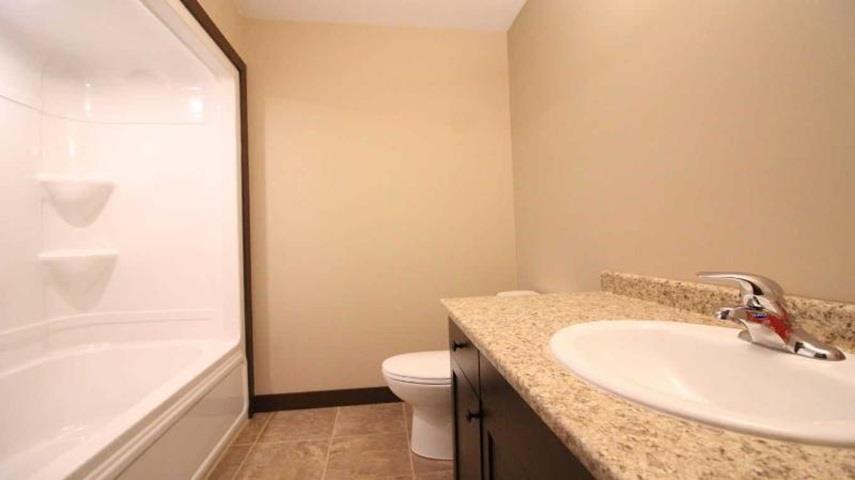 1333 James Street S, Thunder Bay, ON - Indoor Photo Showing Bathroom