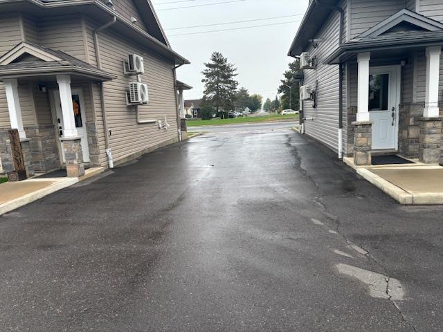 1333 James Street S, Thunder Bay, ON - Outdoor