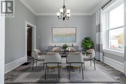 Photo Virtually Staged -