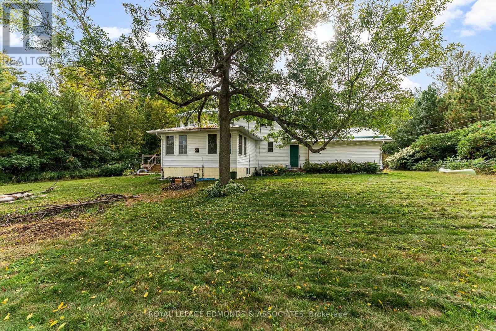 1095 Mountainview Drive, Laurentian Valley, ON - Outdoor