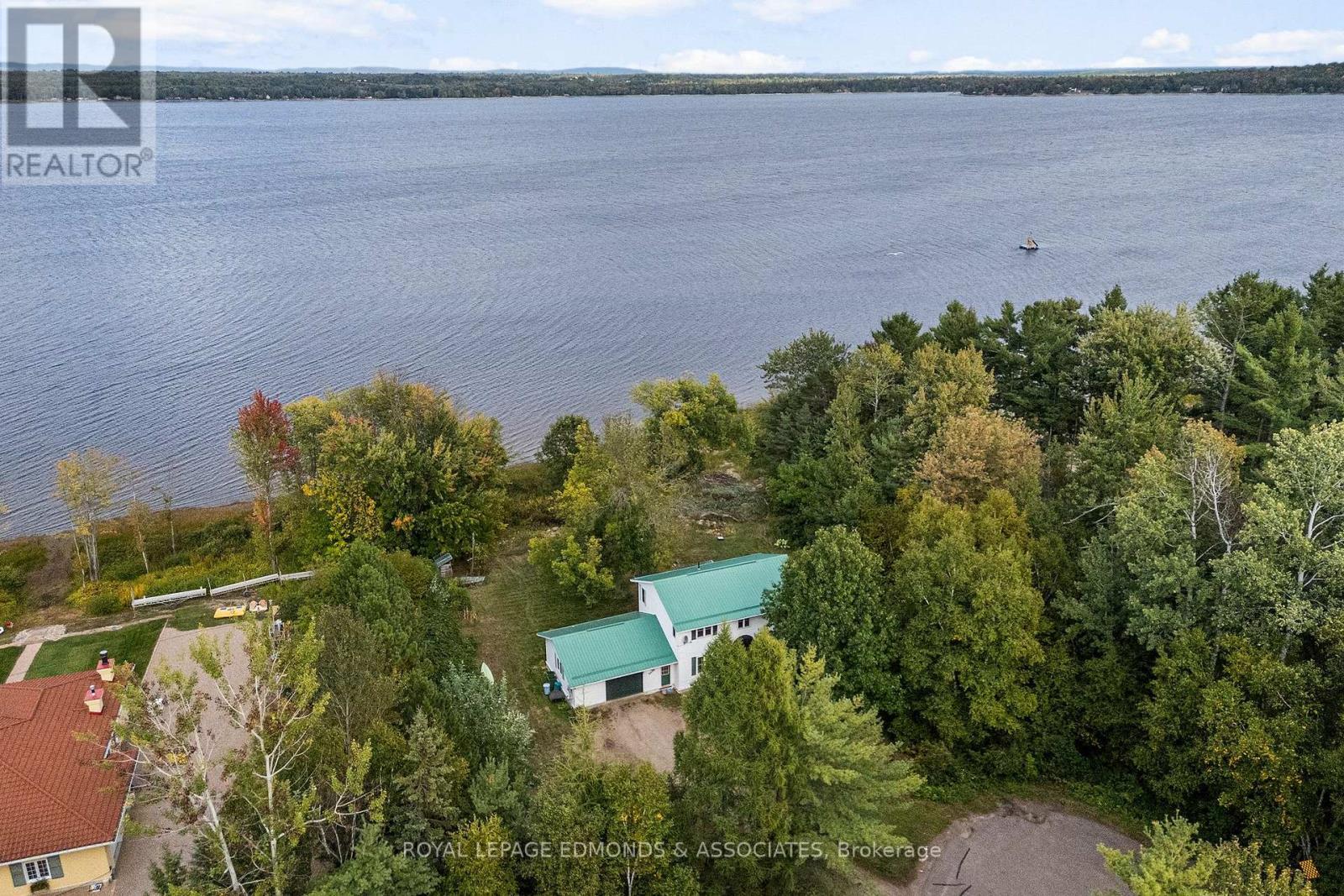 1095 Mountainview Drive, Laurentian Valley, ON - Outdoor With Body Of Water With View