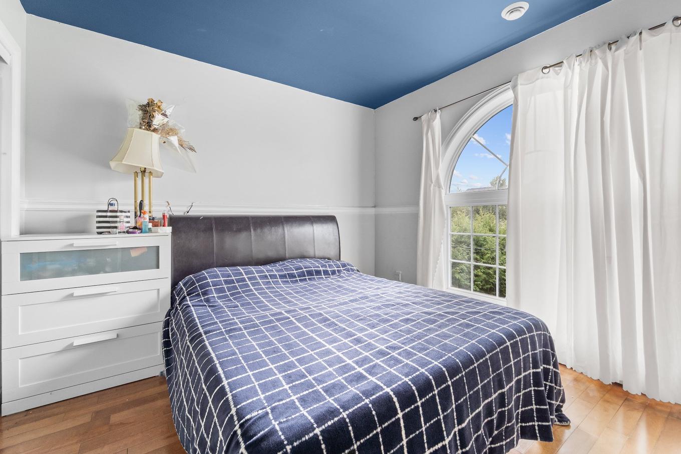 Bedroom - 9230 Rue Des Outardes, Mirabel, QC - Indoor Photo Showing Bedroom