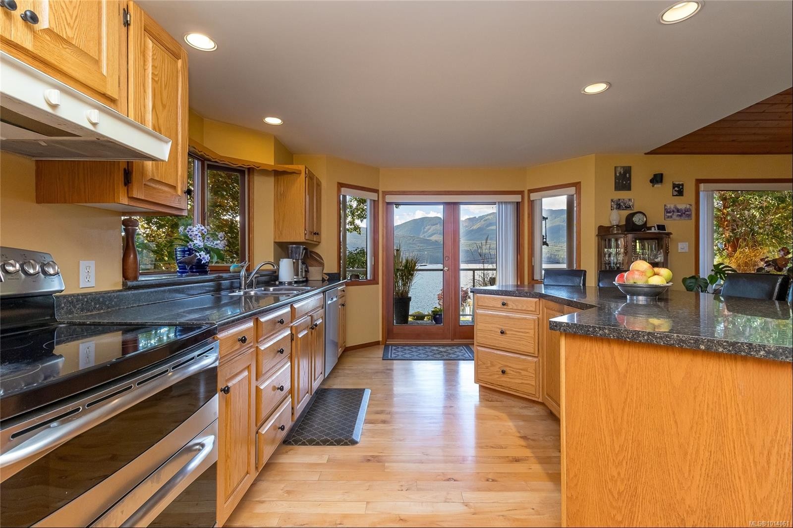 10662 Alder Cres, Youbou, BC