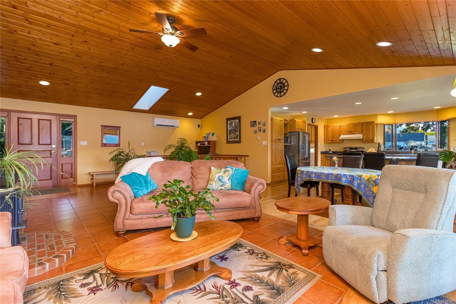 10662 Alder Cres, Youbou, BC