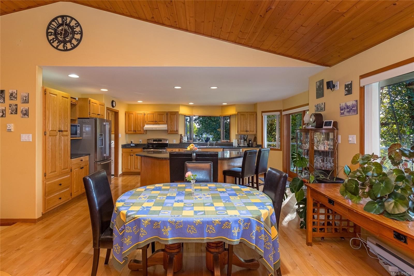 10662 Alder Cres, Youbou, BC