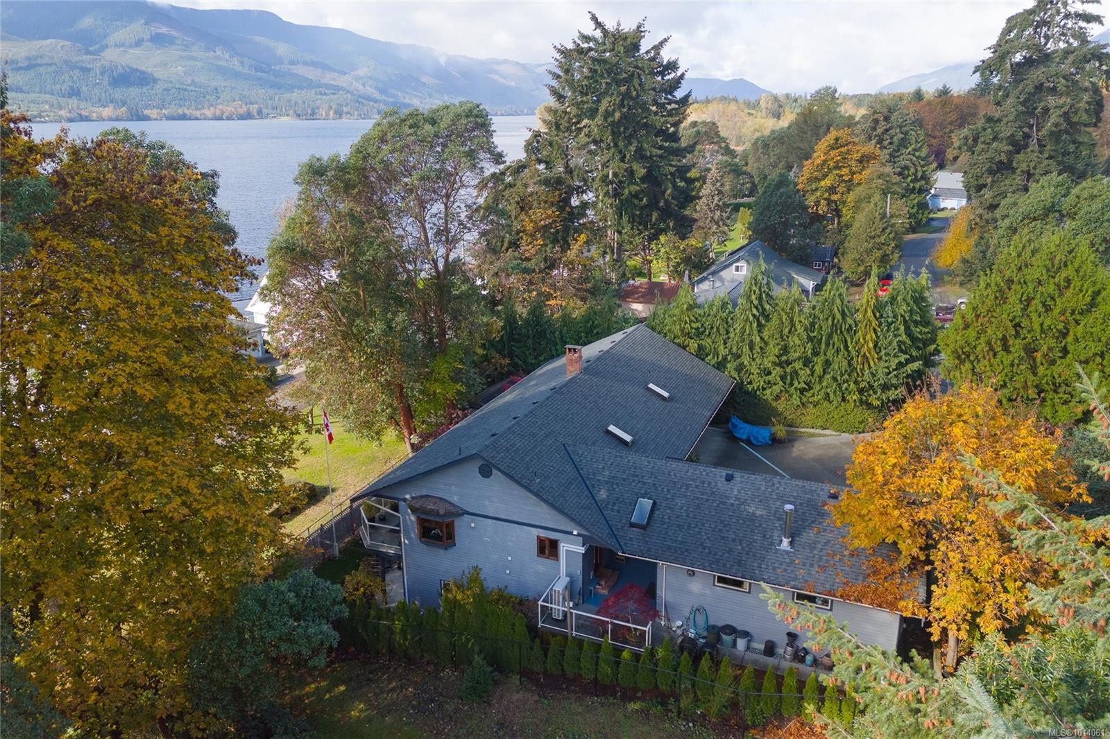 10662 Alder Cres, Youbou, BC