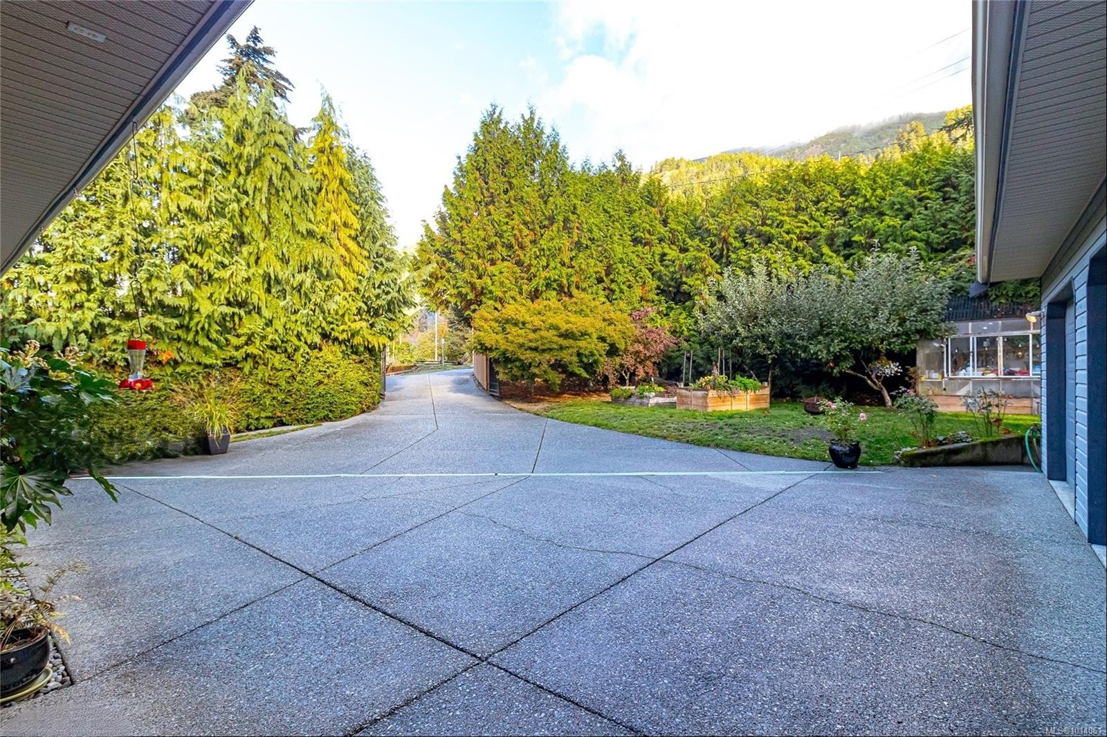 10662 Alder Cres, Youbou, BC